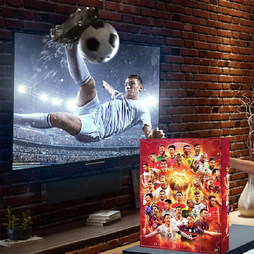 Vivez la passion du foot 🎯 ! 24 surprises, jouets et décorations sur le thème du football pour patienter jusqu’à Noël avec énergie.